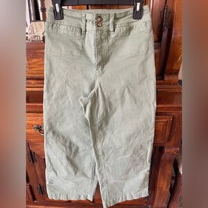 Francesca's Collections sage green Cropped Straight-Leg Pants